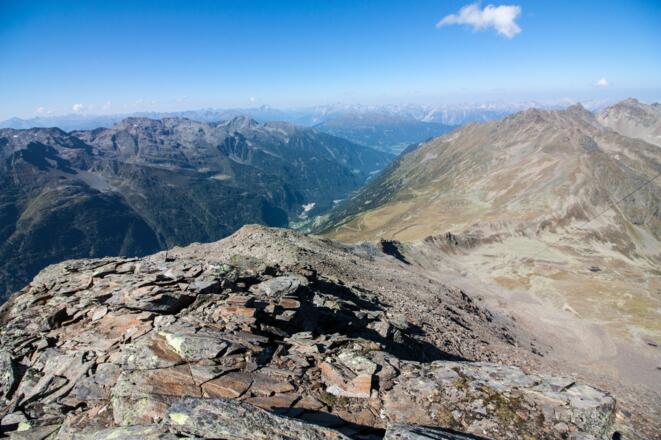 Blick vom Gipfel zum Lehnerjoch, Schafhimmel, Pitztal, hinten Inntal, Karwendel