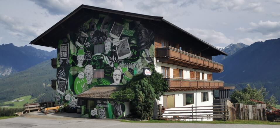 "Alpine Mural" beim BergBaur