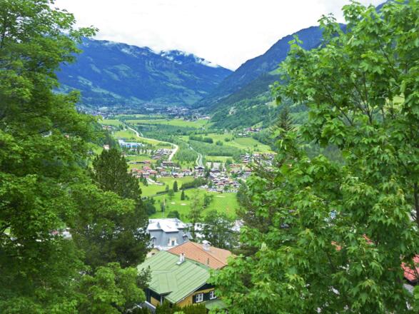 Blick hinaus duch das Gasteiner Tal