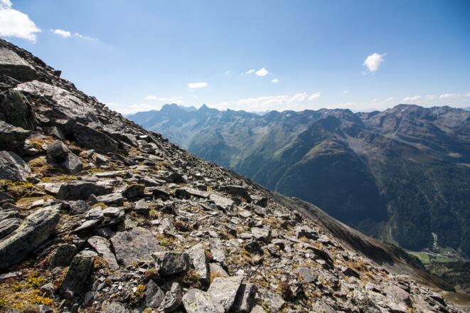 Rückschau auf BErgsteig im NW Grat und Kaunergrat gegenüber