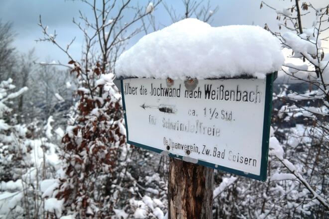 Am höchsten Punkt der Jochwand. Der Zusatz "Für Schwindelfreie" ist doch stark übertrieben.