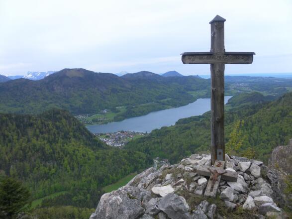 Eibenseekopf Gipfelkreuz mit Fuschlsee