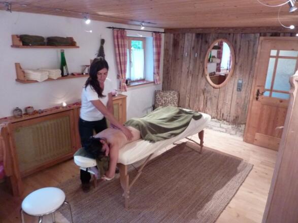 Massagen bei uns am Hof