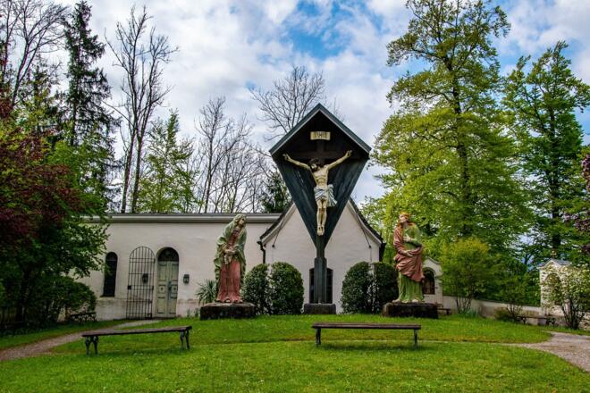 Ein besonderes Juwel wartet am Ende auf einen Schlussschlenker: der Kalvarienberg