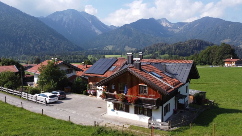 https://d1pgrp37iul3tg.cloudfront.net/objekt_pics/obj_full_45865_004.jpg