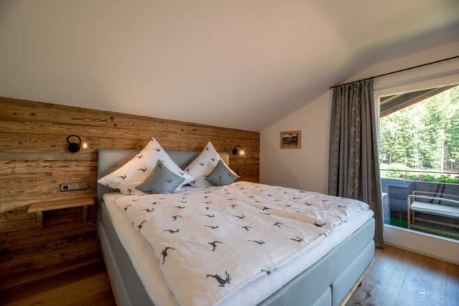 Schlafzimmer 1