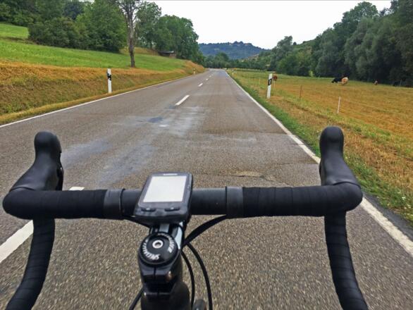 Rennrad mit Straße
