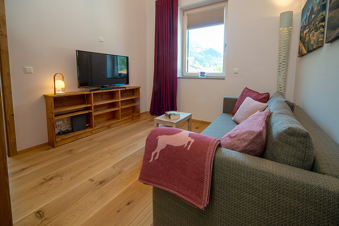 Zusätzl. Wohn-/Fernsehzimmer