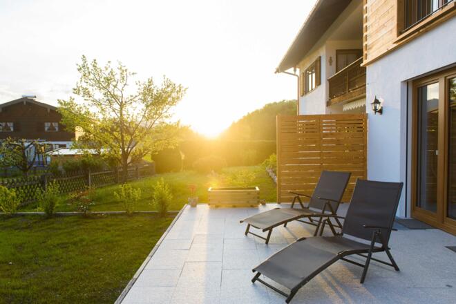 Terrasse mit Garten zur alleinigen Nutzung