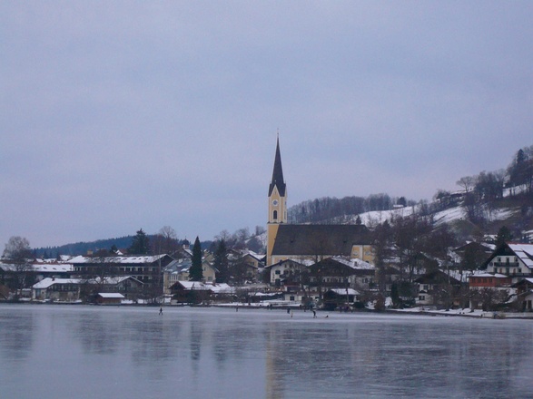 https://d1pgrp37iul3tg.cloudfront.net/objekt2_pics/obj_full_28534_003.jpg