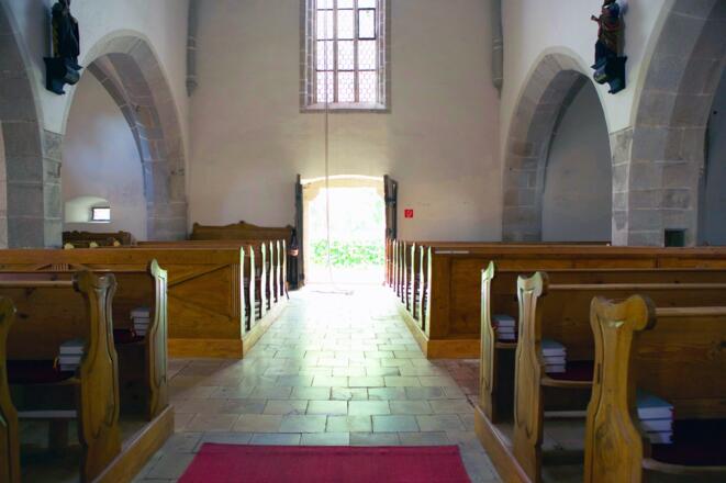 Pesenbach Kirche B%c3%a4nke