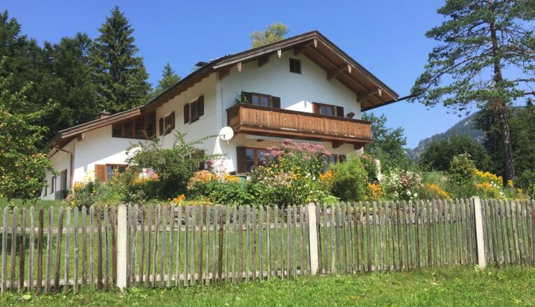Das Haus im Sommer