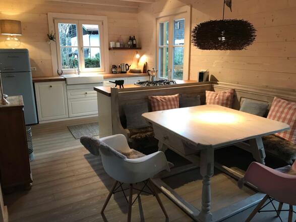 Offene Küche und Esstisch EG