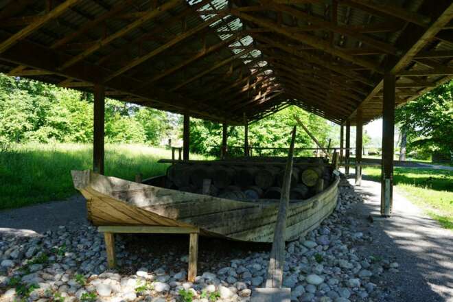 Plätte - Arbeitsschiff im Freigelände des Inn-Museum Rosenheim