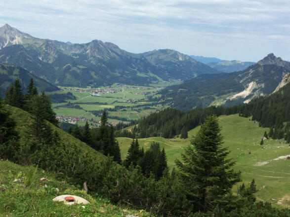 https://d1pgrp37iul3tg.cloudfront.net/objekt_pics/obj_full_72144_002.jpg