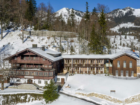 Berghotel Sudelfeld - Außenansicht im Winter