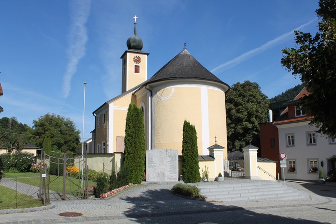 Pfarrkirche St. Wolfgang in Wesenufer