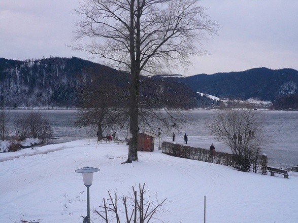 https://d1pgrp37iul3tg.cloudfront.net/objekt2_pics/obj_full_28534_002.jpg