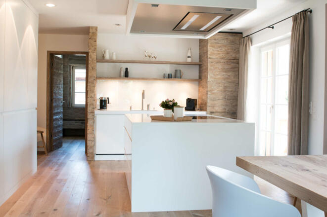 SeeSuite, Blick in die offene Küche, Essbereich