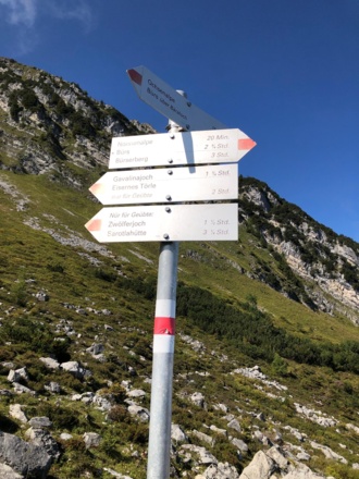 oberhalb der Nonnenalpe. Ab hier wird es weglos.