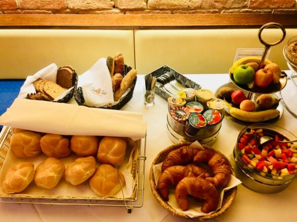 Hotel Schmolmüller Frühstück