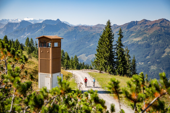 Bei tollen Anstiegen und einem grandiosen Bergpanorama zeigt sich das Skigebiet im Sommer bei der Frauenalm-Runde von seiner besten Seite