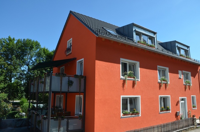 Willkommen im &quot;Orangen Haus&quot;
