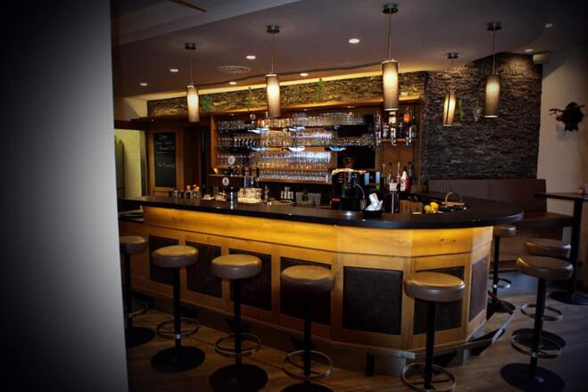 49699923_344471839678305_1235249379061792768_n