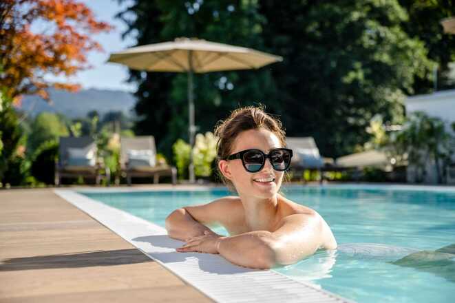 Ganzjährig beheizter Pool im Boutique Hotel Relais Chalet Wilhelmy