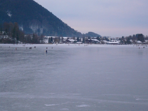 spiegeleis auf dem See