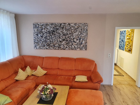 Wohnzimmer mit Schlafcouch