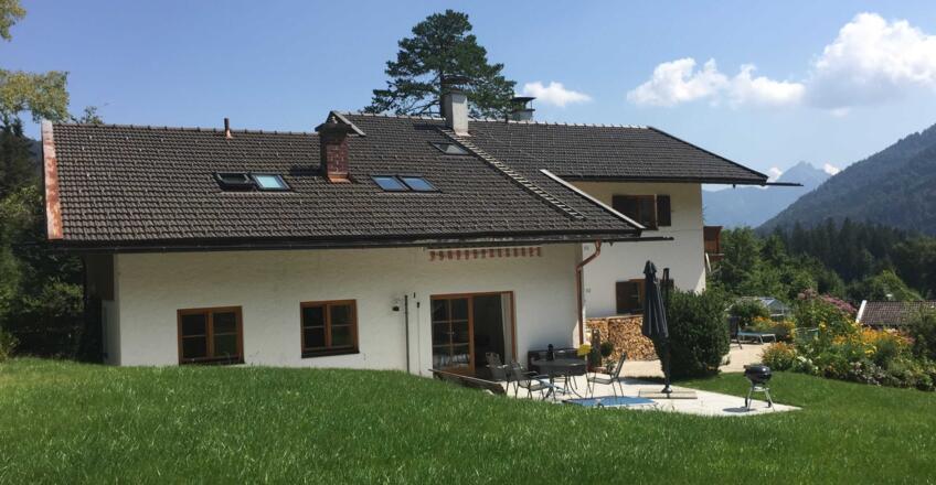 Seitenansicht Ferienwohnung mit Terrasse