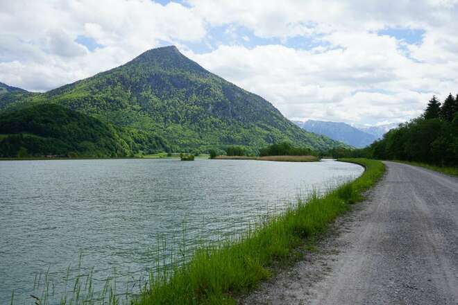 Innradweg auf Höhe  Flintsbach etwa