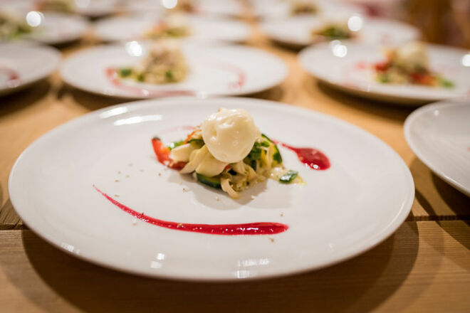 Nudelgangerl - feine Bandnudeln - Trüffelschaum - Steinpilze  © Bernhard´s Restaurant & Landhotel