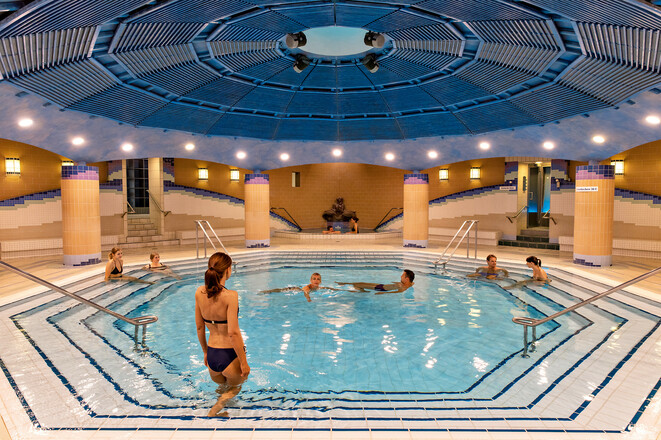 Rottal Terme Chrysantibadehalle © Bad Birnbach Clemens Mayer, www.badbirnbach.de