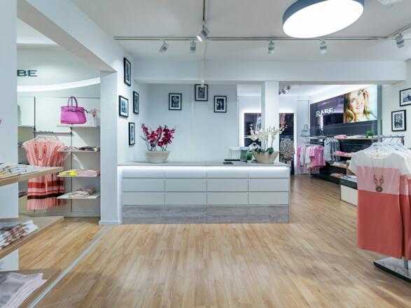 Mode Feminin 1 Kasse