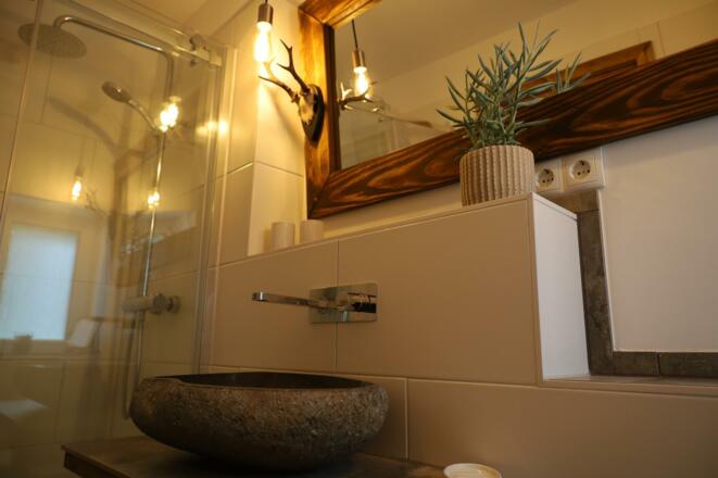 Badezimmer in der Ferienwohnung Oachkatzl