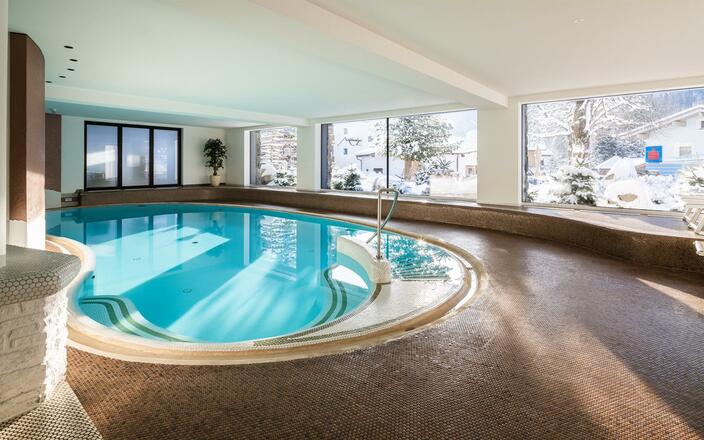 Indoor-Pool