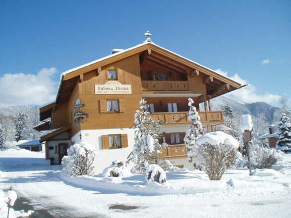 www.gaestehaus-ludwig-thoma.de Tel.: 08022/92150