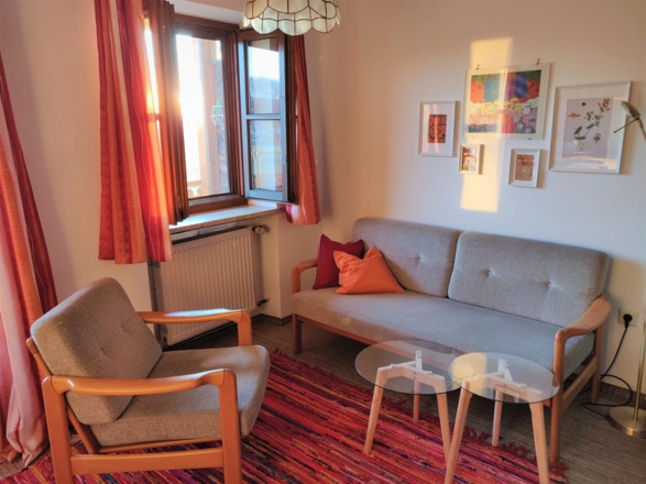 Apartment mit Balkon