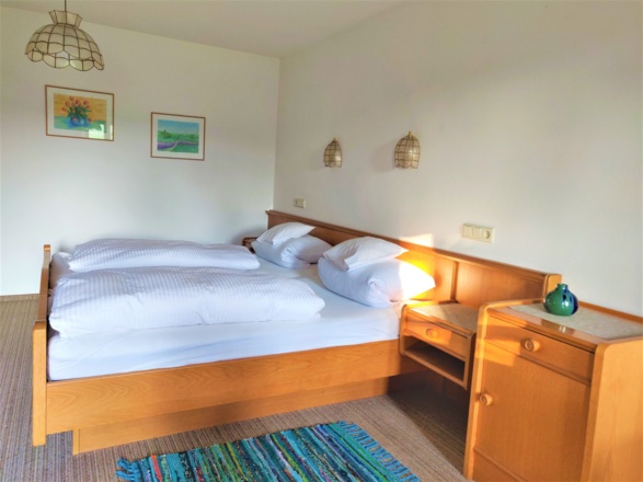 Apartment mit Balkon