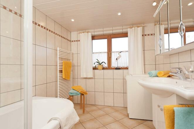 Zweites Badezimmer