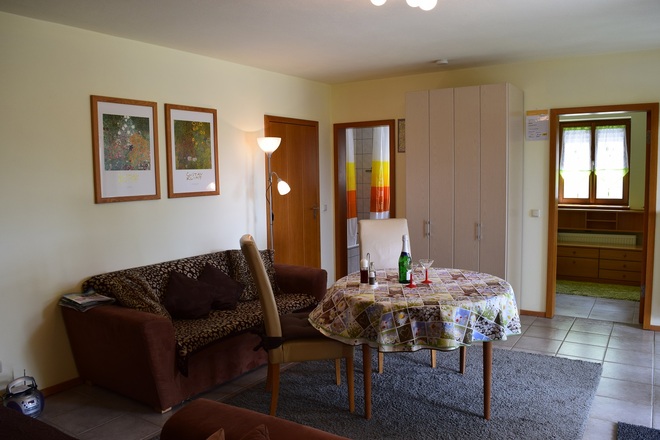 Wohnbereich mit Ausziehcouch