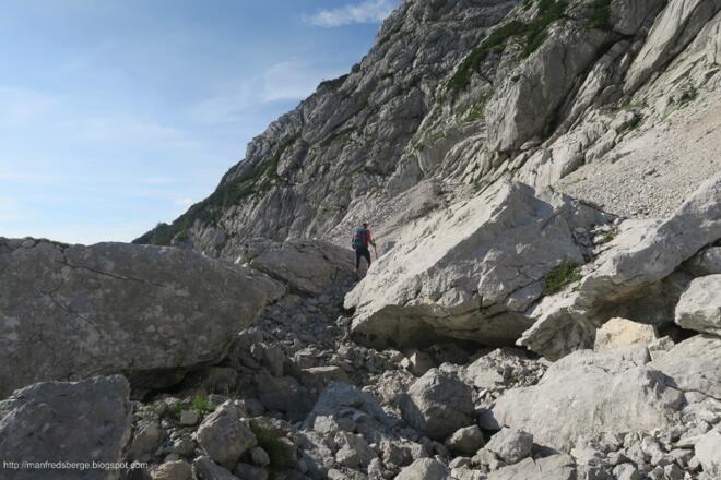 Durch Blockgestein durch