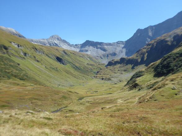 Blick zum Vordermoos und Hintermoos