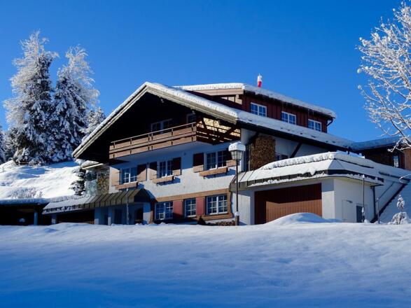 Haus im Winter