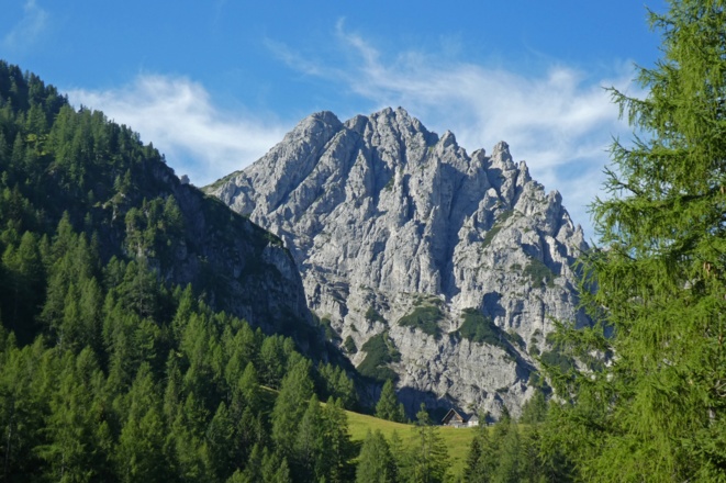 Blick von der Hochsteinalm zur Lögerhütte