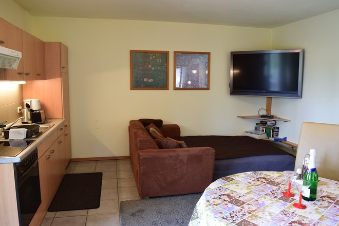 Wohnbereich mit Ausziehcouch