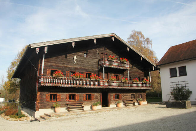 A_IMG_7528-(2)_poi