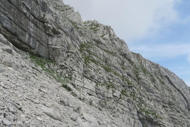 Und so gelangen wir an der leichtesten Stelle zum Ausstieg am Geröllfeld